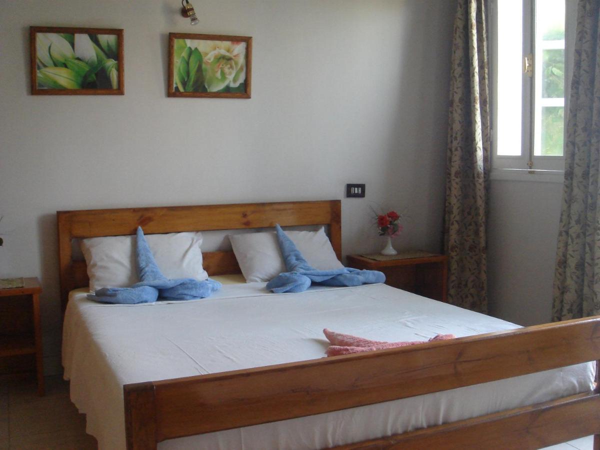Amon Hotel Luxor Bilik gambar